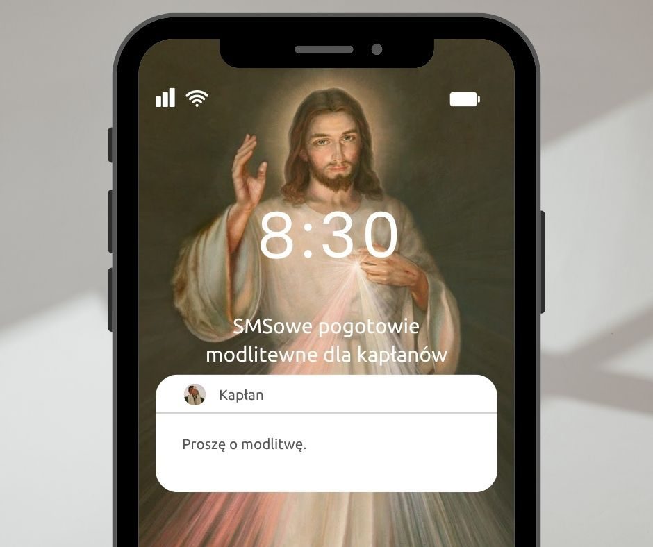 Siostra betanka z telefonem — SMS-owe pogotowie modlitewne